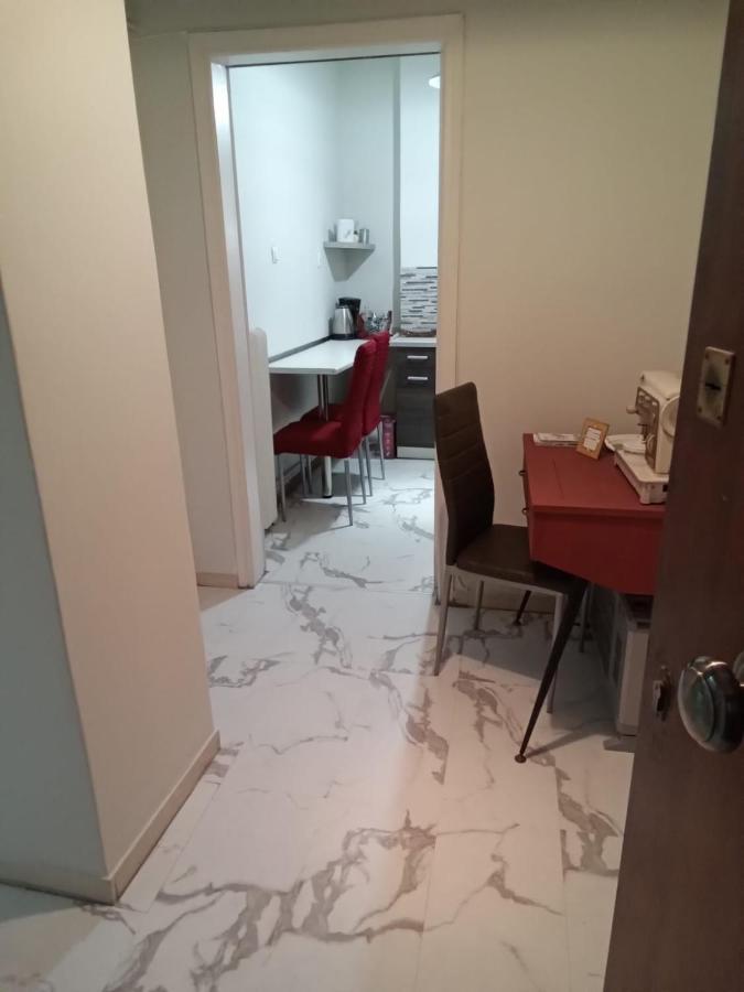Apartamento Acropolis Within 10Min. Walk! Atenas Exterior foto