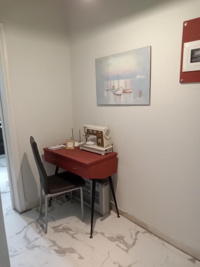 Apartamento Acropolis Within 10Min. Walk! Atenas Exterior foto
