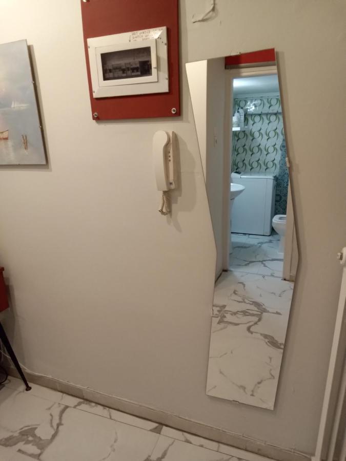Apartamento Acropolis Within 10Min. Walk! Atenas Exterior foto