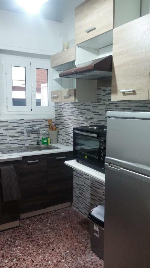 Apartamento Acropolis Within 10Min. Walk! Atenas Exterior foto
